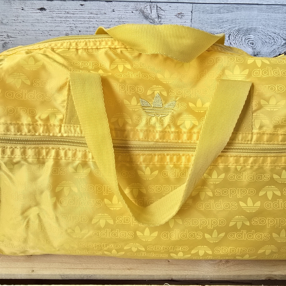 Adidas Duffle Bag Set X2 Yellow Travel Bag Purse Medium - Picture 3 of 15